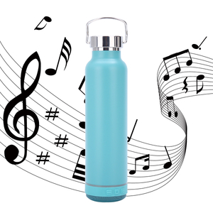 Isolierte Wasserflasche mit wiederaufladbarem Bluetooth-Lautsprecher